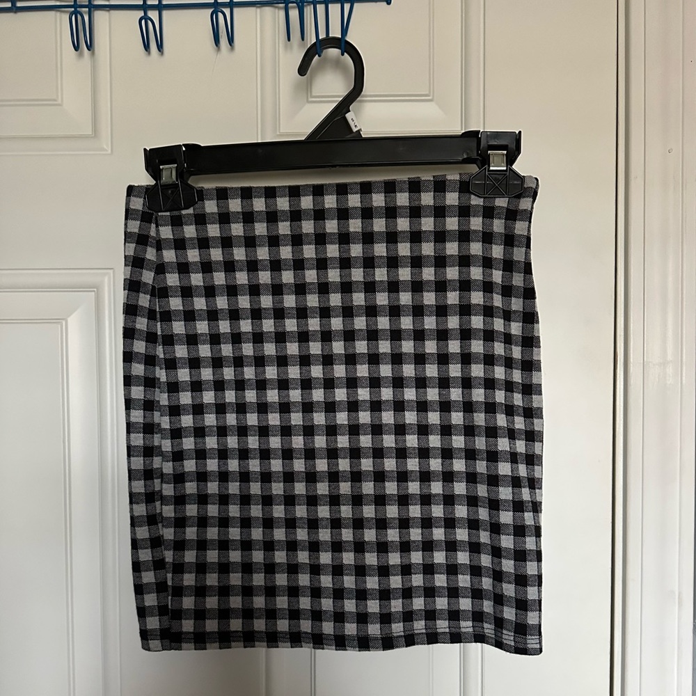 Black & White Pencil Skirt
